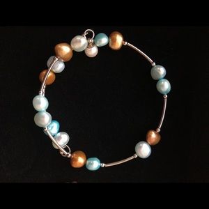 Vantel pearl wrap bracelet